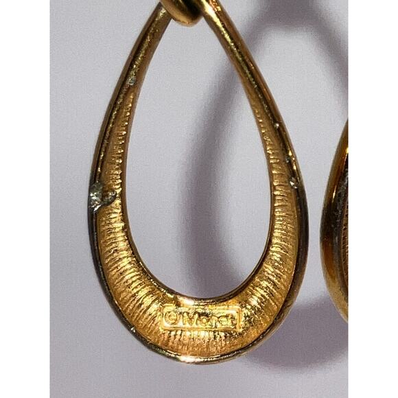 Monet Gold-Tone Connecting Teardrops Dangle 1 3/8" Earrings! - Picture 3 of 8